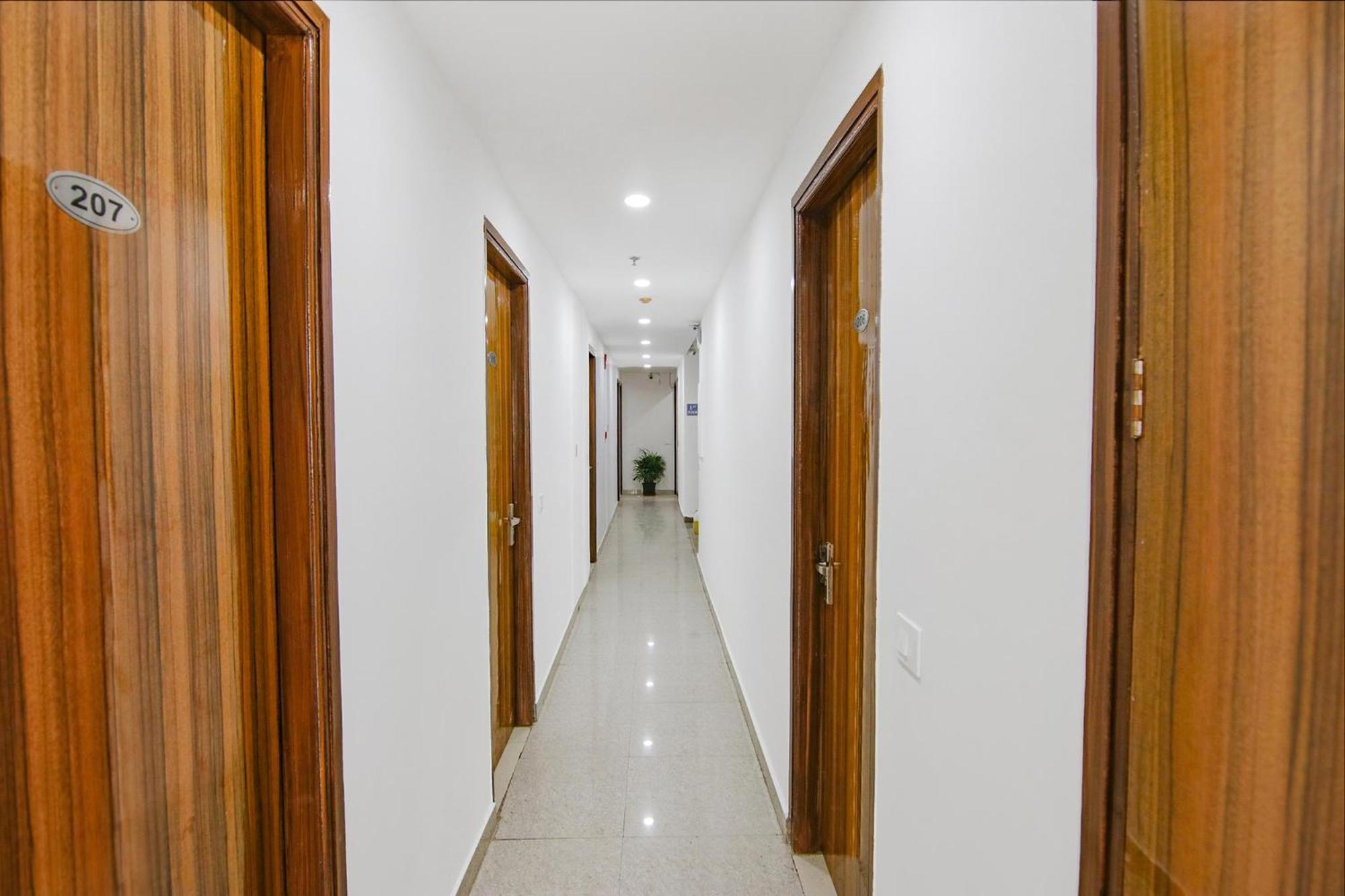 Fabhotel Gp Royal Chandīgarh Exterior foto