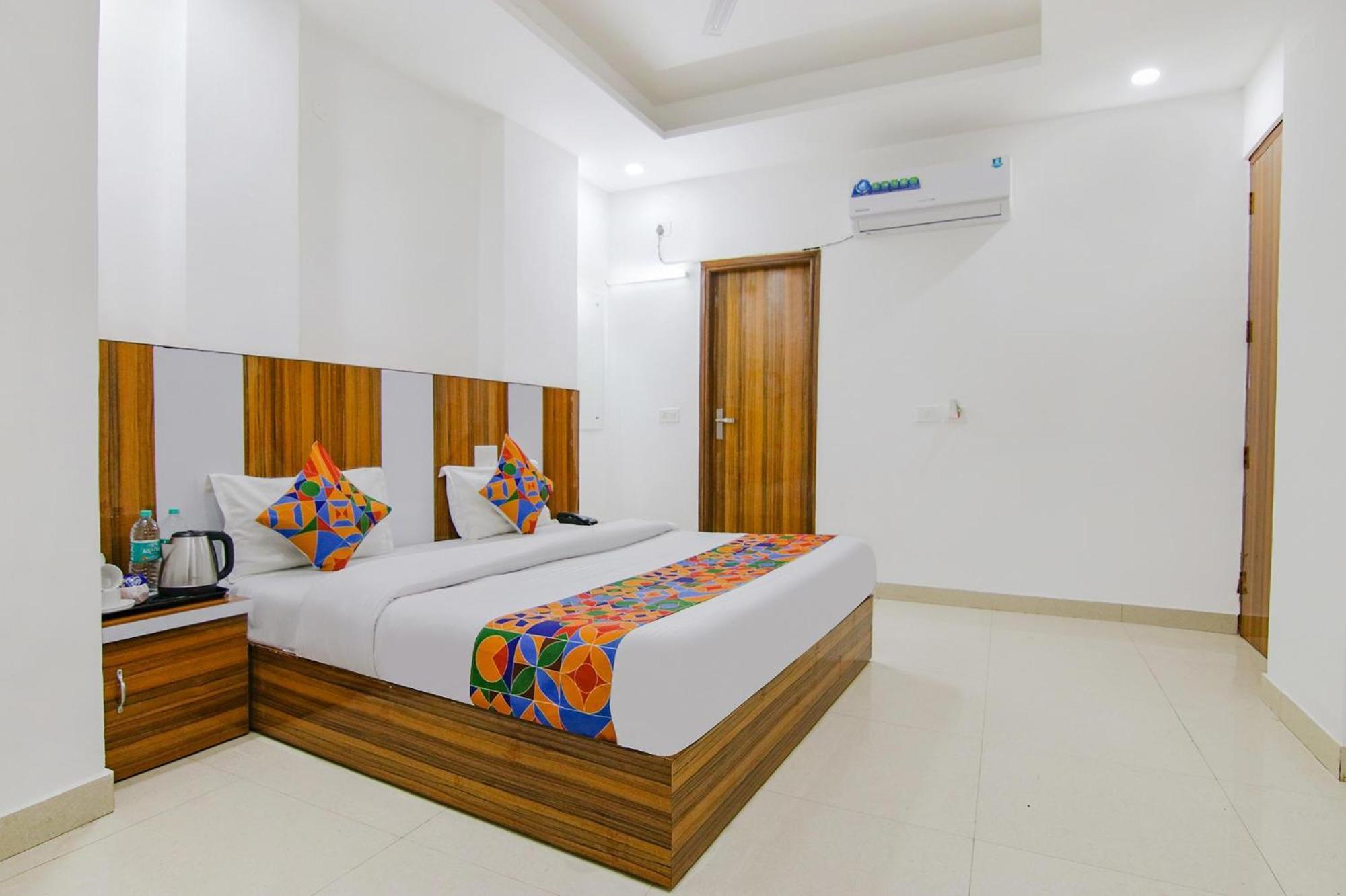 Fabhotel Gp Royal Chandīgarh Exterior foto